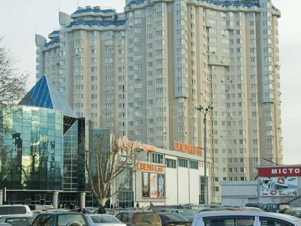 Pleasure Apartment Near Center Of Odessa Extérieur photo