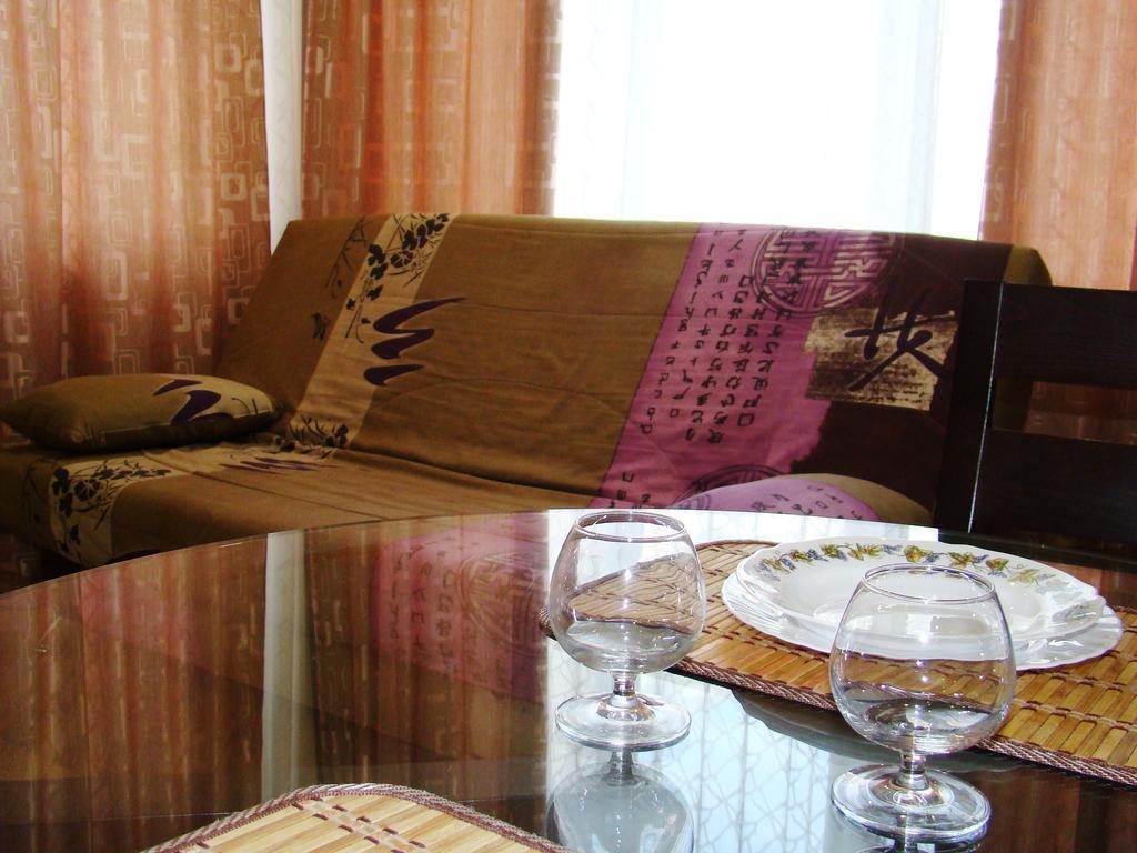 Pleasure Apartment Near Center Of Odessa Extérieur photo